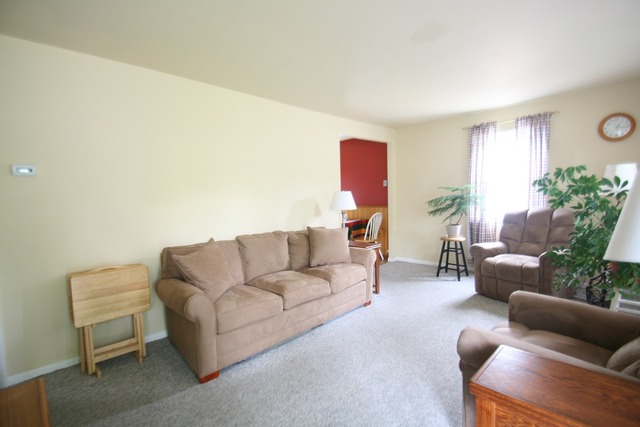 For Sale: 209 N Buell Ave Aurora, IL 60506