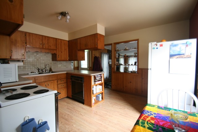 For Sale: 209 N Buell Ave Aurora, IL 60506