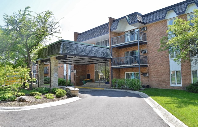 For Sale: 4220 Saratoga Ave #APT I-304 Downers Grove, IL 60515