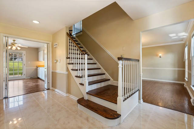 10 Charleston Rd