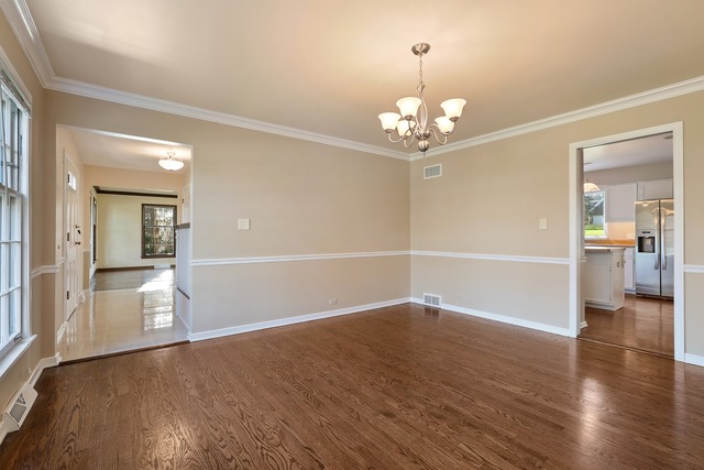 10 Charleston Rd