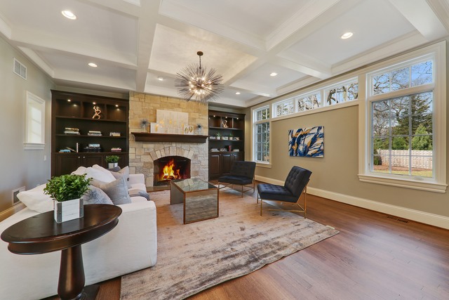 326 Forest Rd