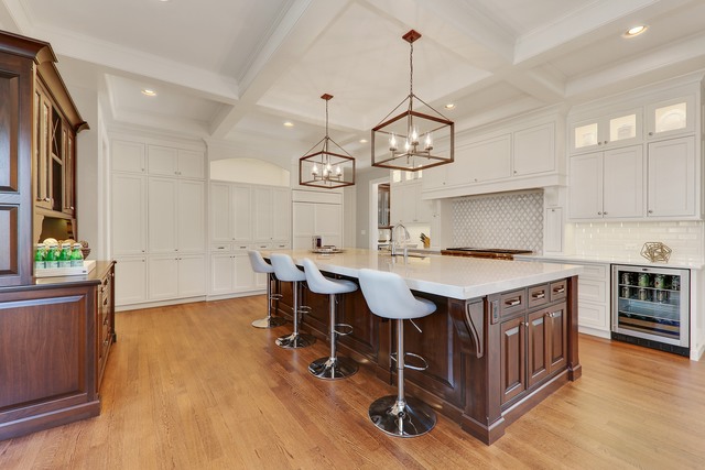 326 Forest Rd