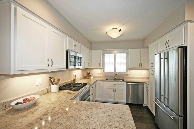 For Sale: 130 N Clay St Hinsdale, IL 60521