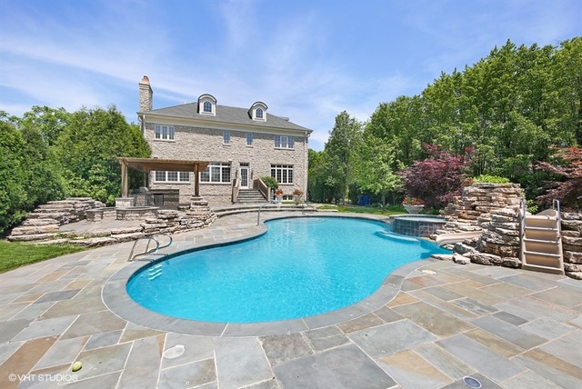 For Sale: 344 E 1st St Hinsdale, IL 60521