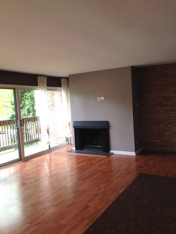 For Sale: 5850 Forest View Rd #APT B Lisle, IL 60532