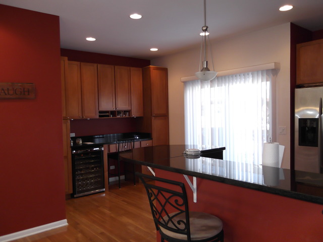 For Sale: 6131 River Bend Dr Lisle, IL 60532