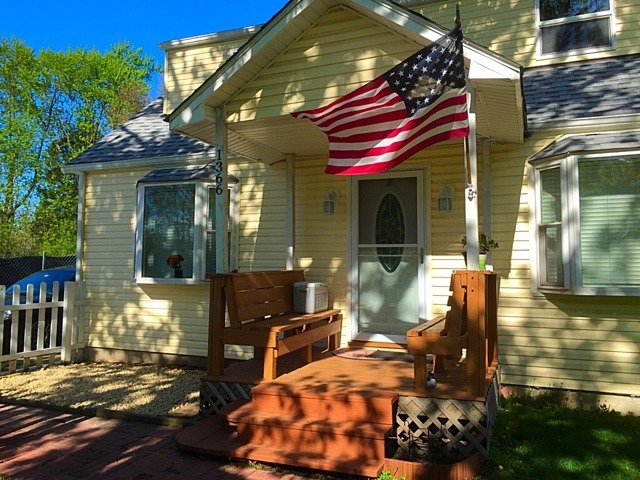 For Sale: 1366 Pearl St Montgomery, IL 60538