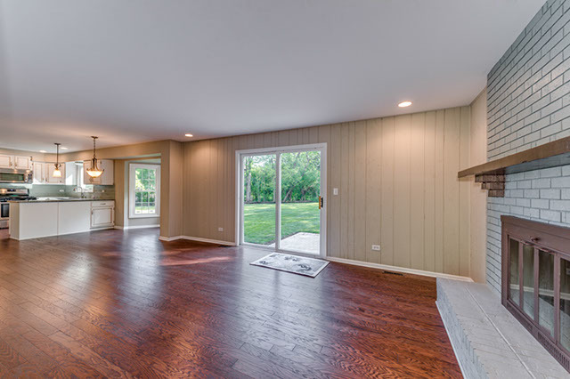 For Sale: 985 Collingwood Dr Naperville, IL 60540