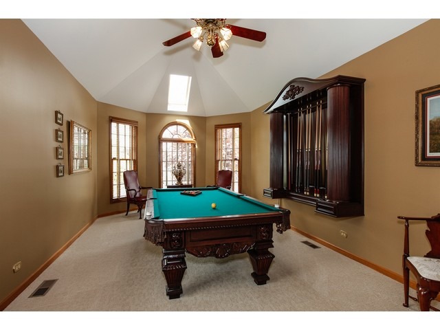 For Sale: 1305 Brunswick Ct Naperville, IL 60540