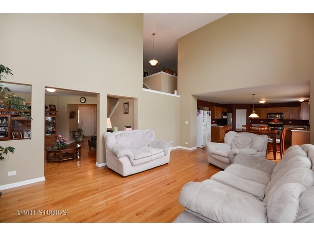 2752 Leonard Ln