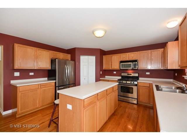 2752 Leonard Ln