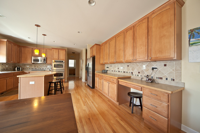 302 Bluegrass Pkwy