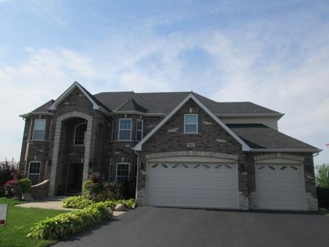 95 N Royal Oaks Dr