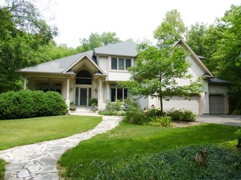 95 N Royal Oaks Dr