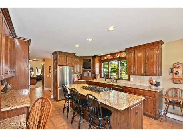 For Sale: 3838 Plainfield Rd Oswego, IL 60543
