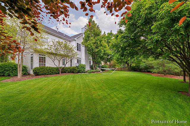 For Sale: 468 Greenview Ln Oswego, IL 60543