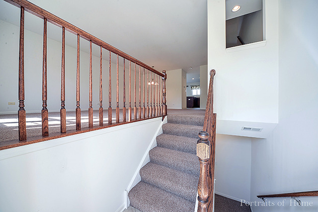 For Sale: 629 Lincoln Station Dr #629 Oswego, IL 60543
