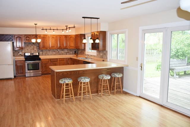 For Sale: 29 W730 Wembly Dr Warrenville, IL 60555