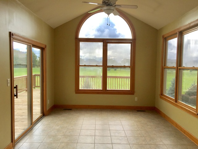 1100 Homestead Dr