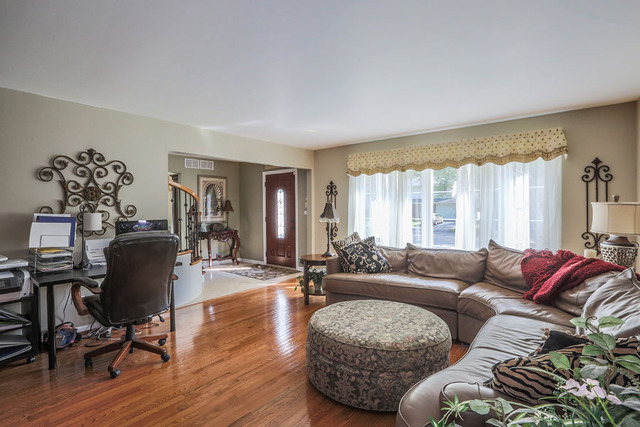 917 Royal St George Dr