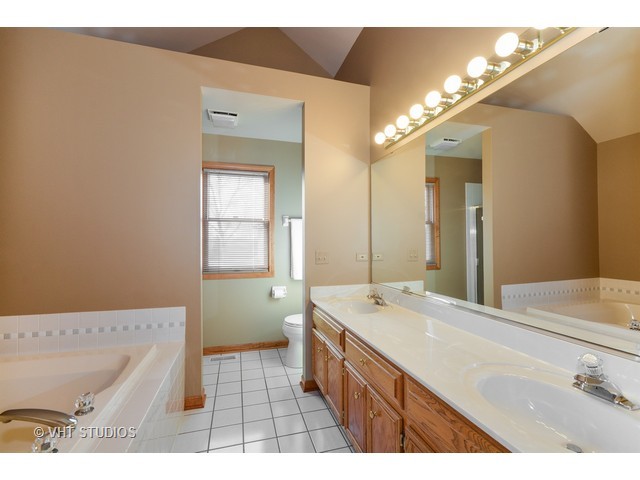 1617 Apache Dr