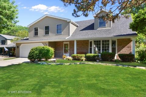 509 Menominee Ln