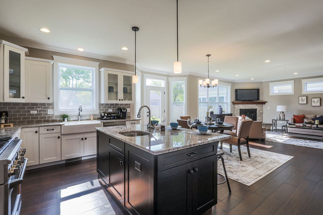 For Sale: 810 N Loomis St Naperville, IL 60563