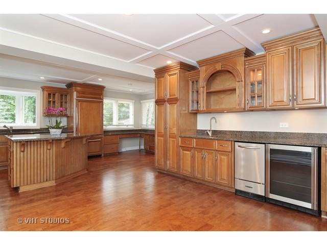 For Sale: 1509 Maple Knoll Ct Naperville, IL 60563