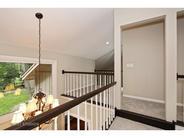 For Sale: 1509 Maple Knoll Ct Naperville, IL 60563