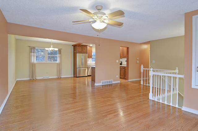 3171 Saganashkee Ln
