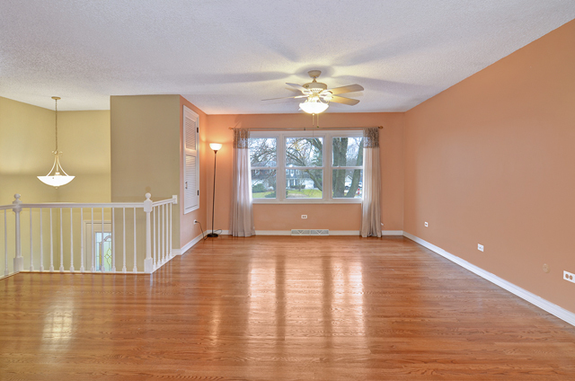 3171 Saganashkee Ln