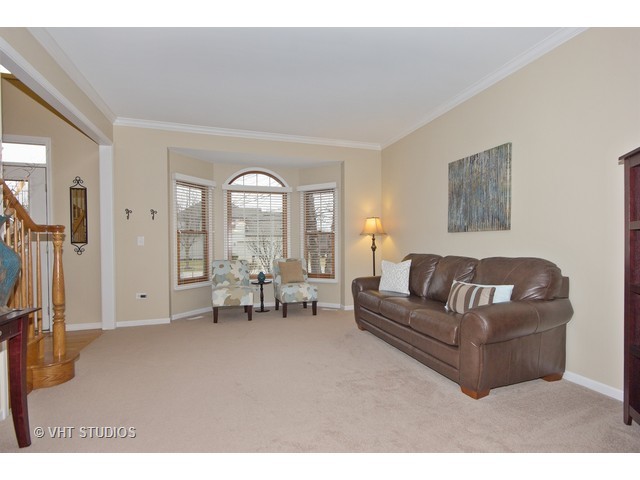 5327 Milkweed Dr