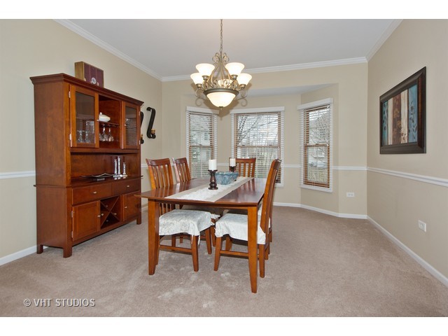 5327 Milkweed Dr