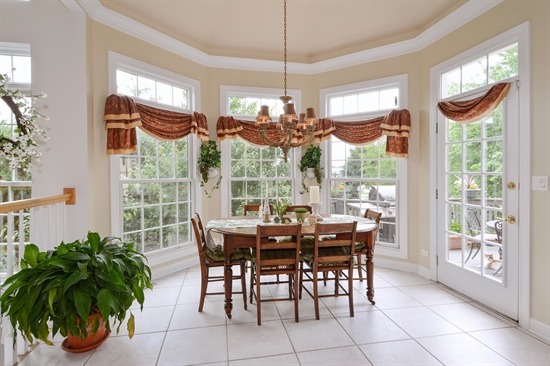 For Sale: 2932 Beth Ln Naperville, IL 60564