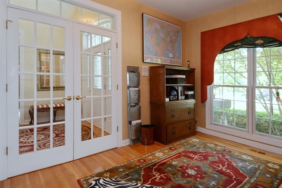 For Sale: 2932 Beth Ln Naperville, IL 60564