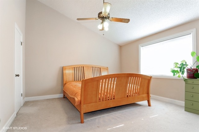 For Sale: 2766 Gateshead Dr Naperville, IL 60564