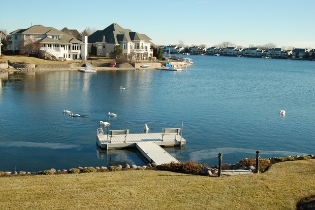 For Sale: 13237 Lakeshore Dr Plainfield, IL 60585