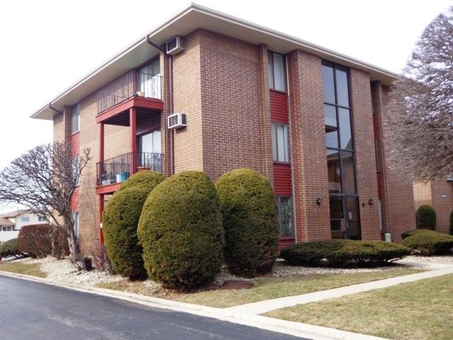 35 King Arthur Ct #20