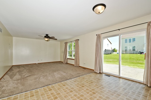 For Sale: 7710 Scarlett Oak Dr Plainfield, IL 60586