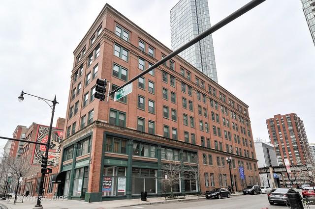 40 E 9th St #1806