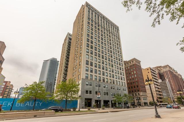 40 E 9th St #1806