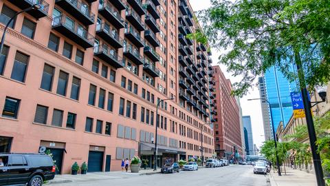 165 N Canal St #1113