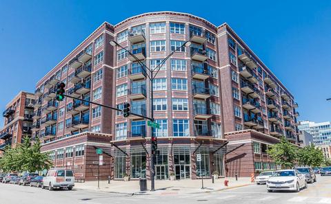 1040 W Adams St #241