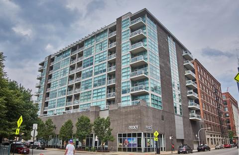 1040 W Adams St #241