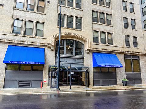 611 S Wells St #2101