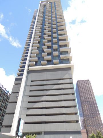 235 W Van Buren St #4122