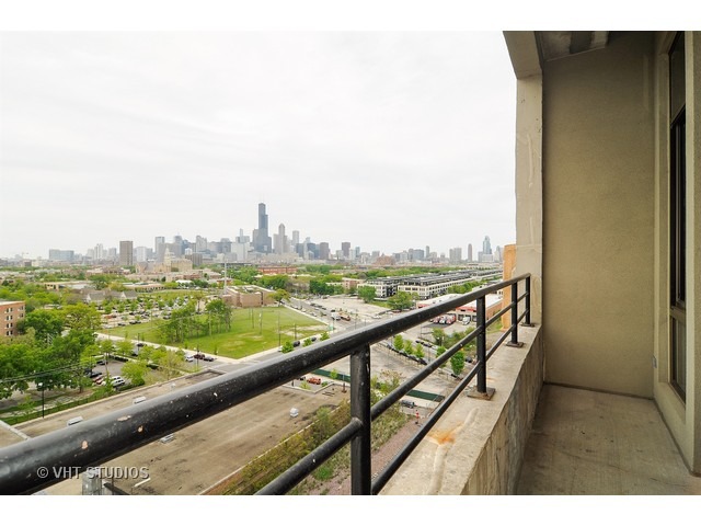 For Sale: 1550 S Blue Island Ave #APT 1112 Chicago, IL 60608