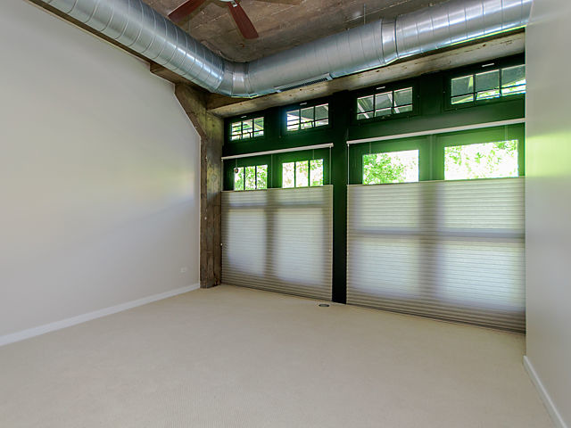 For Sale: 1001 W 15th St #APT 128 Chicago, IL 60608