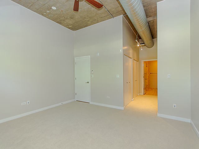 For Sale: 1001 W 15th St #APT 128 Chicago, IL 60608